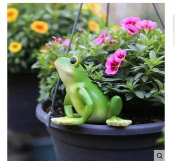Kurbağa bahçesini ortaya koyuyor bakkaliye dekorasyon Bahçe aksesuarları bahçe karikatür hayvanlar heykeli ile dekore edilmiştir