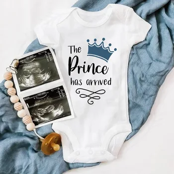 Prens Geldi Baskı Bebek Bodysuit Bebek Erkek Kısa Kollu Romper Yenidoğan Taç Baskı Elbise Tulum Bebek Duş Hediye