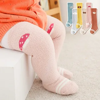 Kore KidsThickened Mercan Polar Karikatür Kış sıcak tutan çoraplar Yenidoğan Bebek Erkek Kız Toddlers Diz Üzerinde Uyku Uzun Çorap