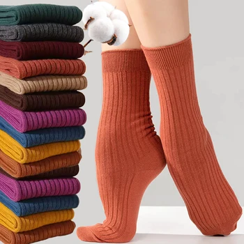 Kadın Çorap Uzun Moda Pamuk Nefes Sonbahar Kış Düz Renk spor çorapları Kızlar Rahat Basit Retro Düz Rahat