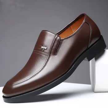Erkek deri ayakkabı Erkekler için İş Erkek Rahat Patent Erkek Nefes Yumuşak Alt Orta Yaşlı Yaşlı Baba Elbise Ayakkabı Loafer'lar