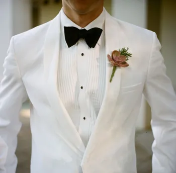 Şal Yaka Moda Erkek Takım Elbise Damat Bestmen Smokin Yüksek Kaliteli Terno Masculino Düğün Takımları Erkekler İçin(Ceket + Pantolon + Papyon) beyaz