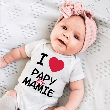 Seviyorum Papy ve Mamie Bebek Bodysuit Yenidoğan Erkek Kız Kısa Kollu Yaz Romper Unisex Yürümeye Başlayan Kıyafetler Komik Bebek Giysileri Hediyeler
